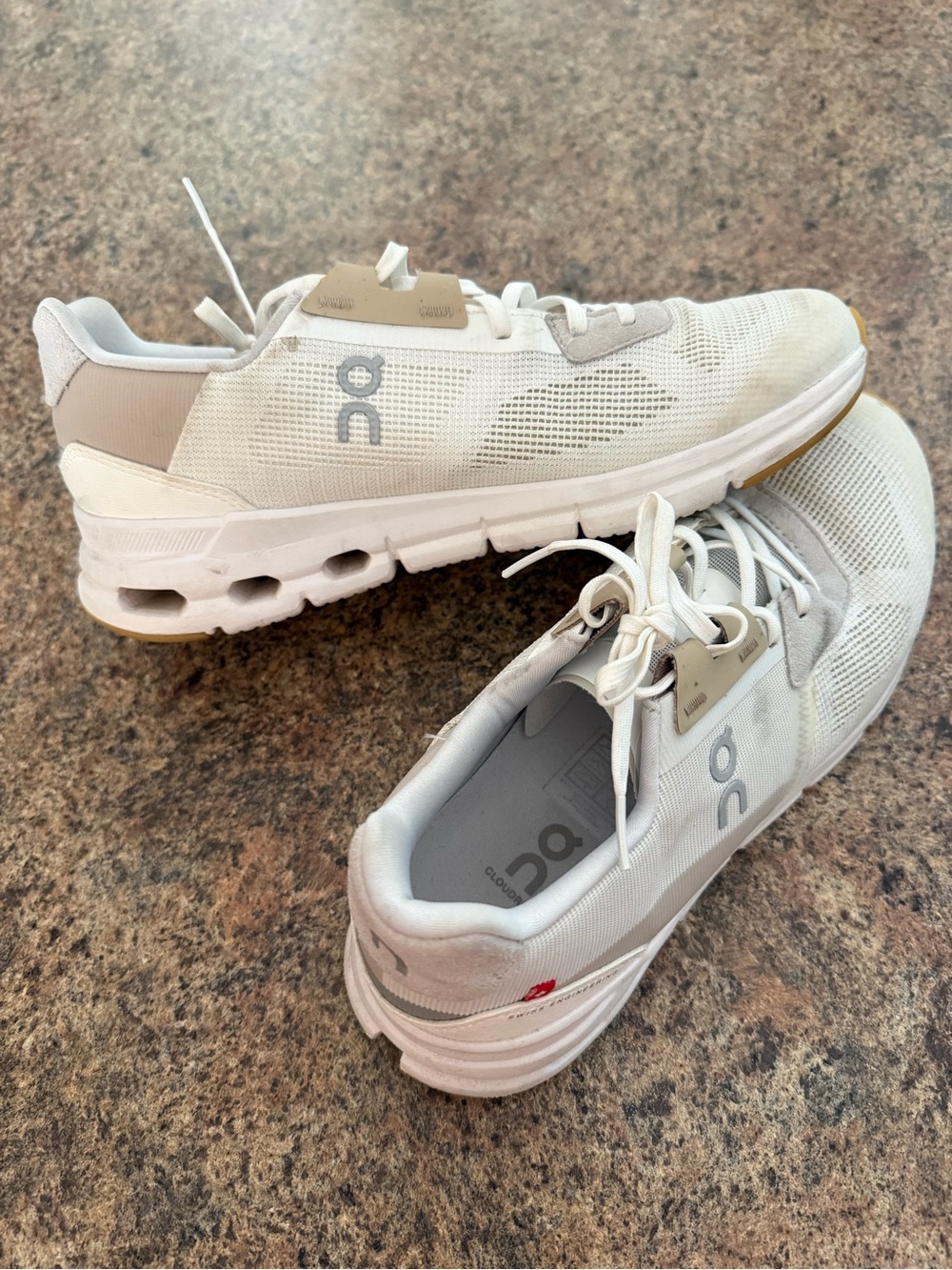 Oncloud Cloudrift women’s size 8- gently used